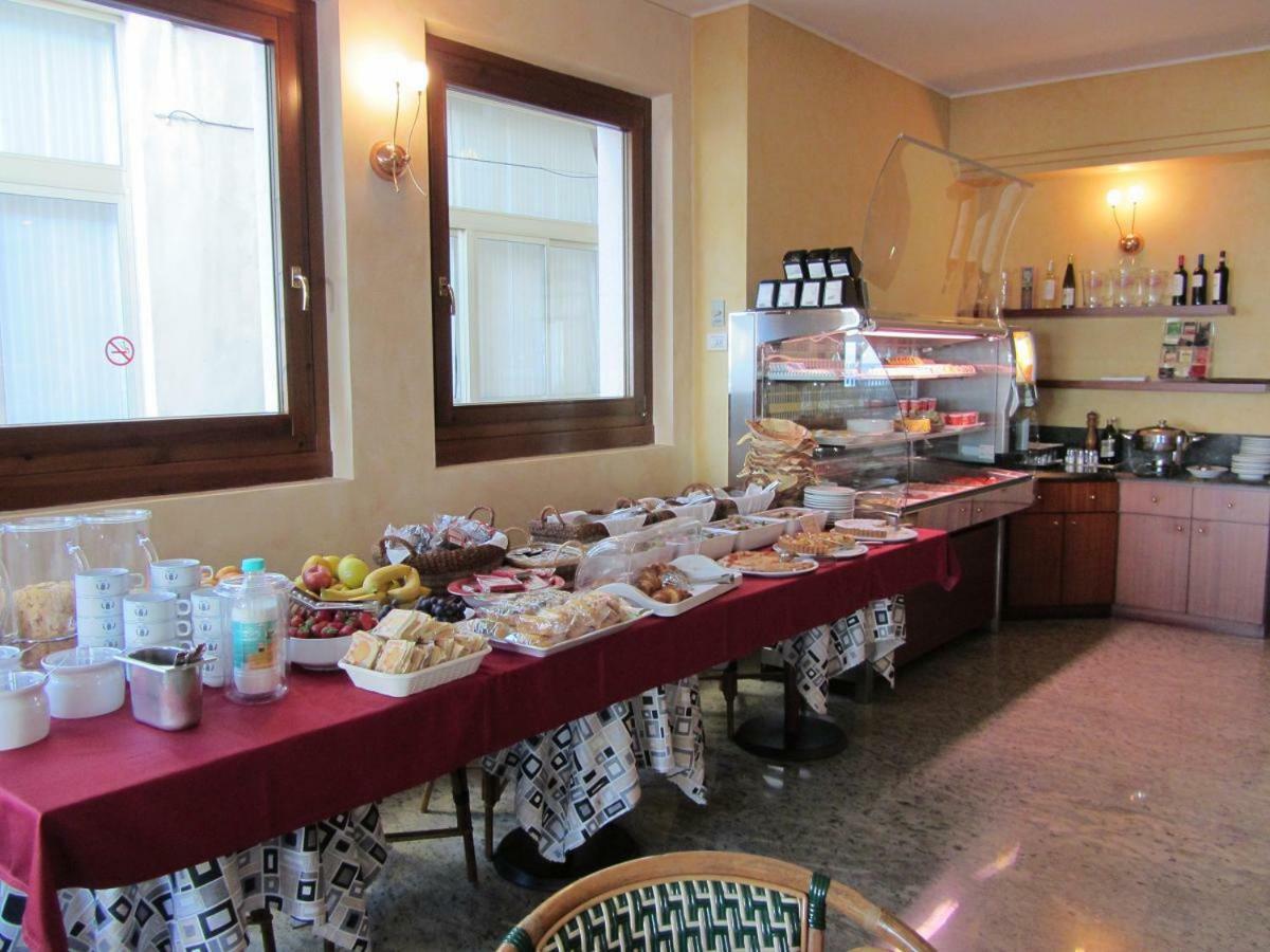 Roma Hotel Garda (Verona)